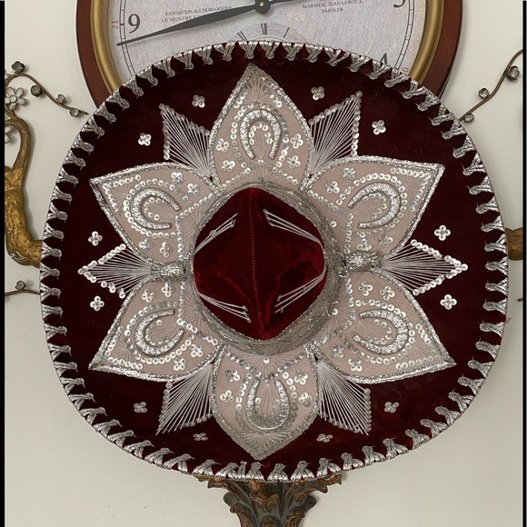 LUNA:MARIACHI HAT 24” Inch. - Picture 2 of 3